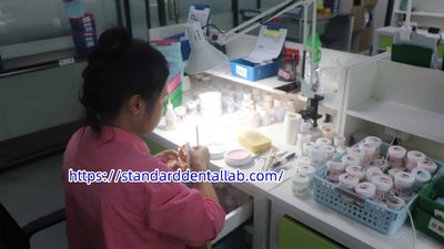 Standard Dental Lab Co., Limited linha de produção do fabricante